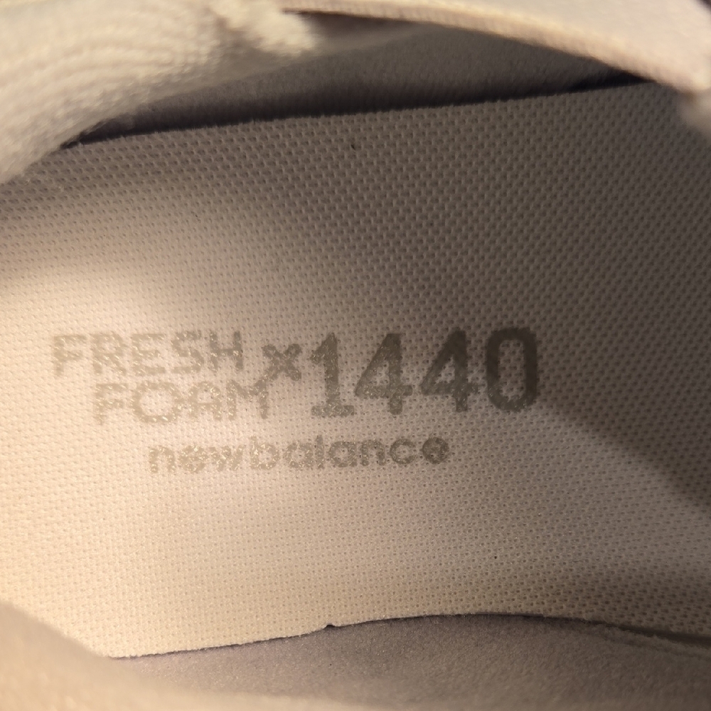 New Balance Fresh Foam X 1440 VI Light Gray Athletic Shoes - Picture 3 of 10